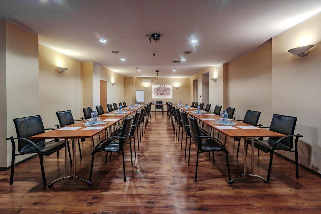 Hotel Fenix Jelenia Gora Luaran gambar