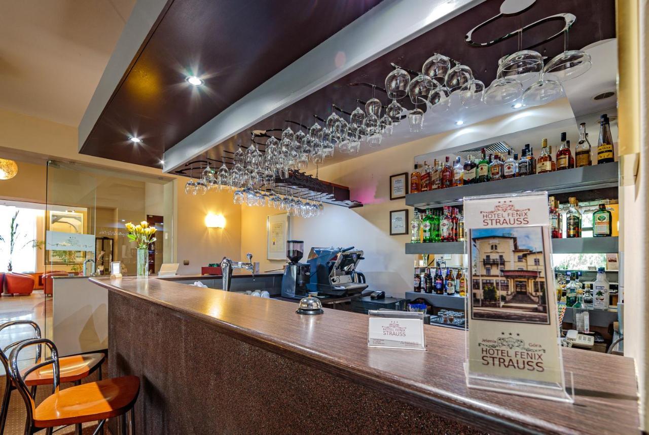 Hotel Fenix Jelenia Gora Luaran gambar