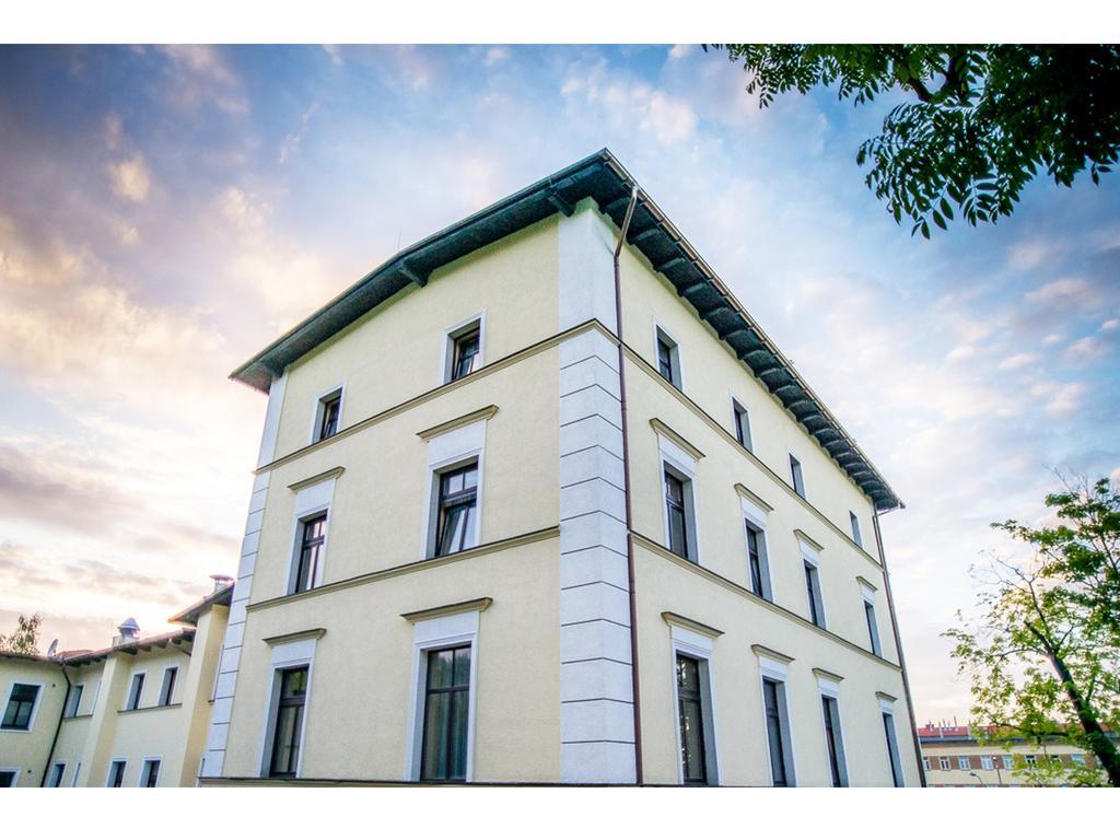 Hotel Fenix Jelenia Gora Luaran gambar
