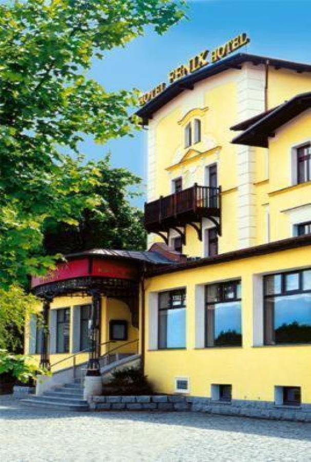 Hotel Fenix Jelenia Gora Luaran gambar